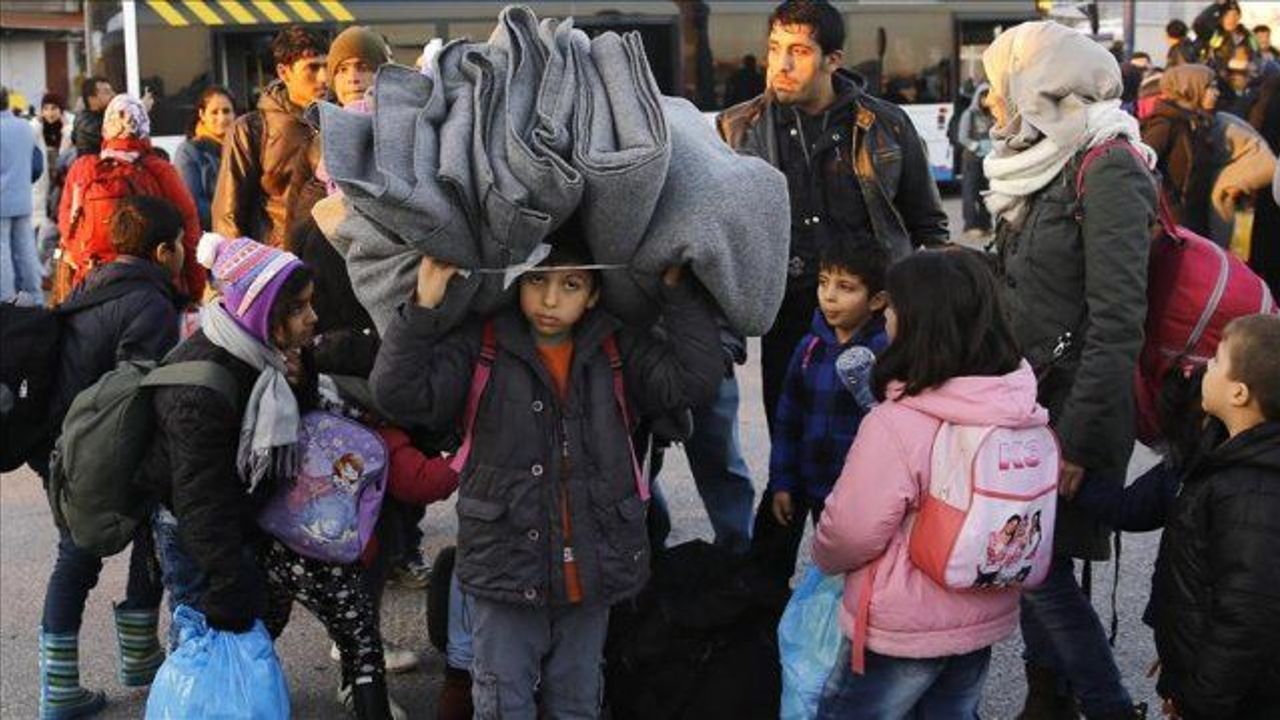 1,600 Syrians flee to Turkey following killer Assad&#039;s attacks