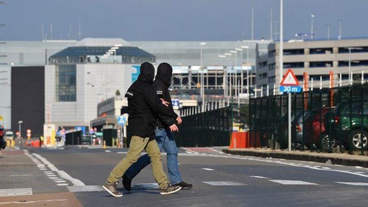 Brussels airport suicide attackers identified