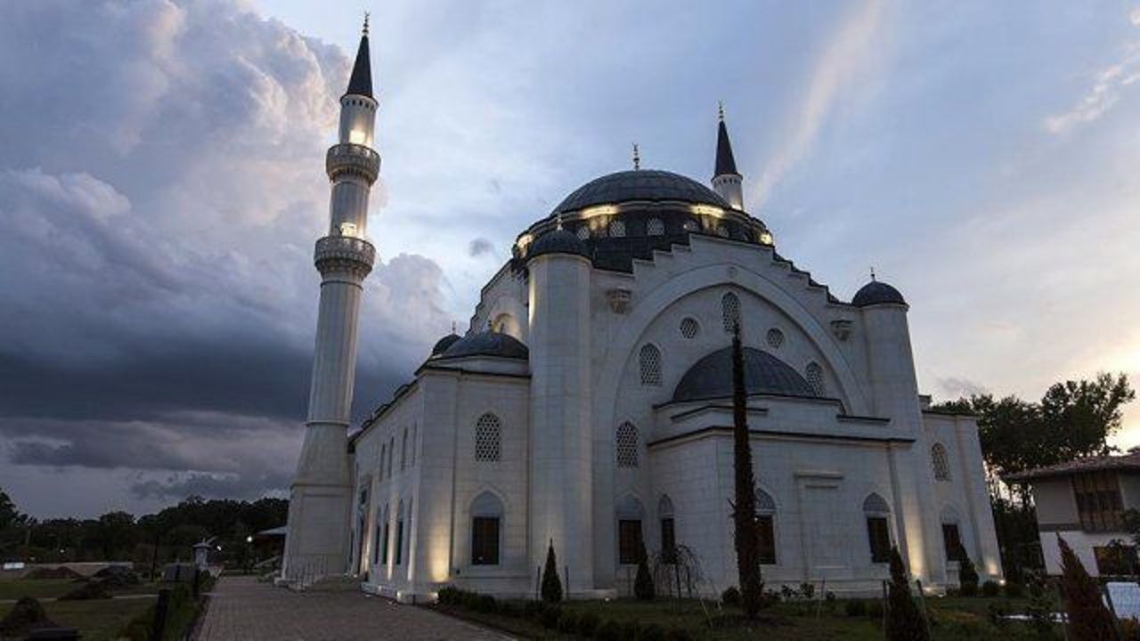 Classic Ottoman design featured in US largest mosque