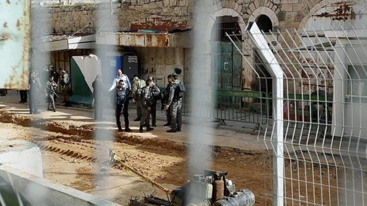 Video shows Israeli soldier executing Palestinian in Hebron