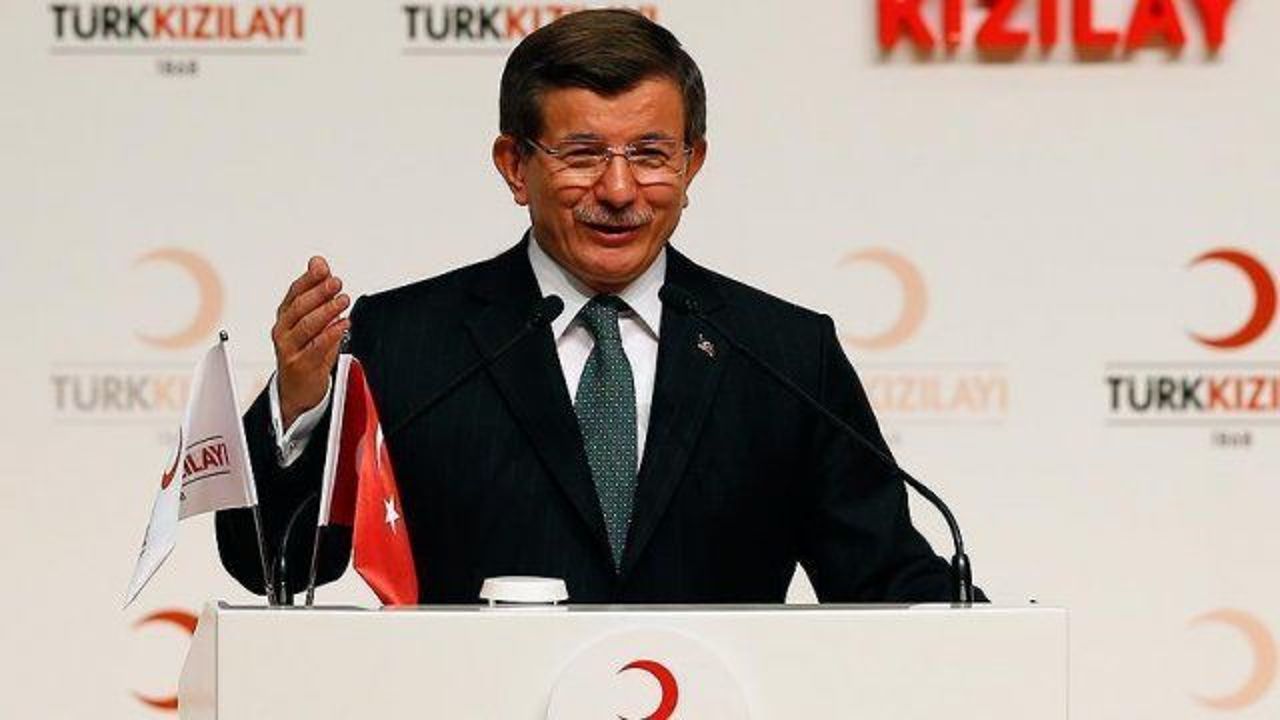 Everyone admires Turkish Red Crescent now, PM Davutoglu says