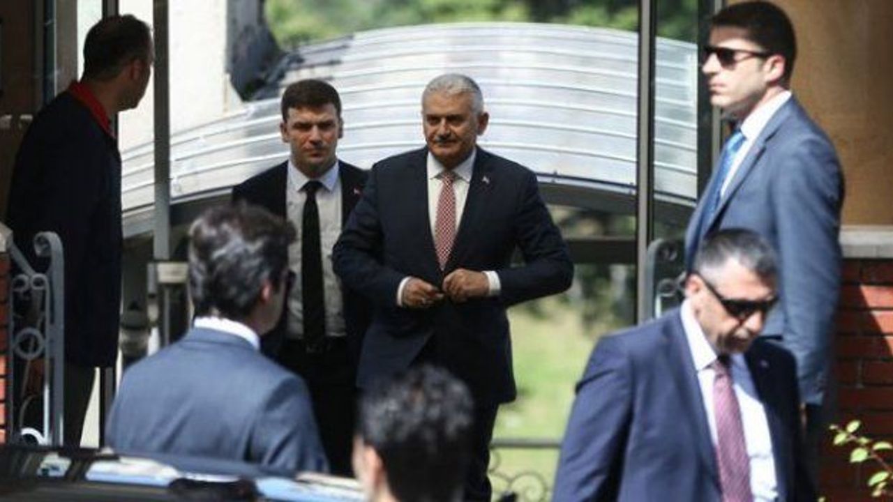 Turkey&#039;s AK Party chairman reveals new cabinet