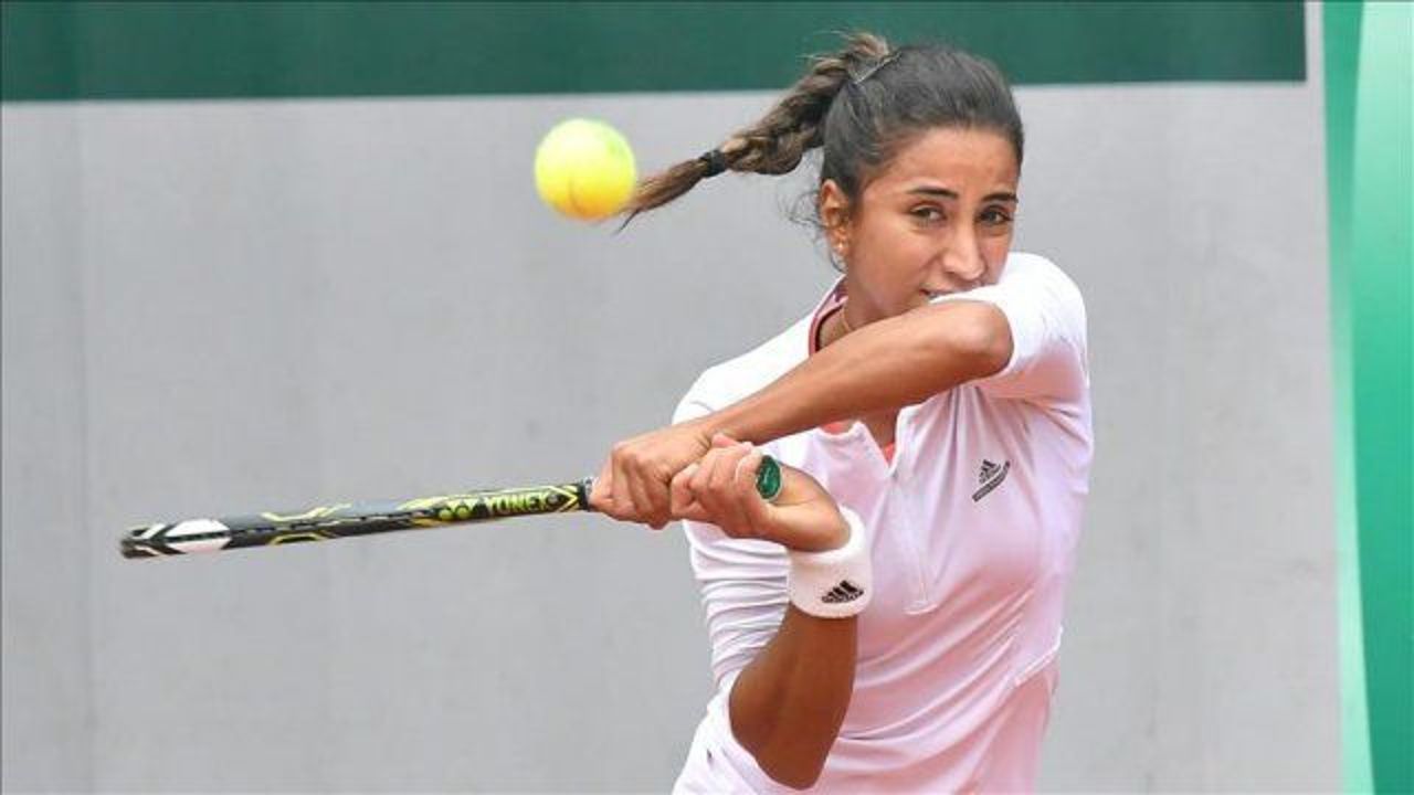 Turkish female player reaches 2nd round in Paris