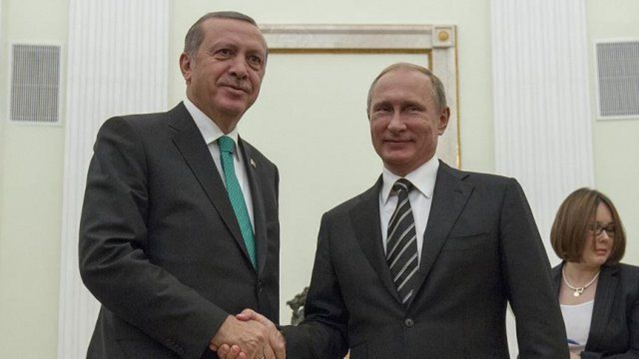 President Erdogan, Putin discuss bilateral relations over phone