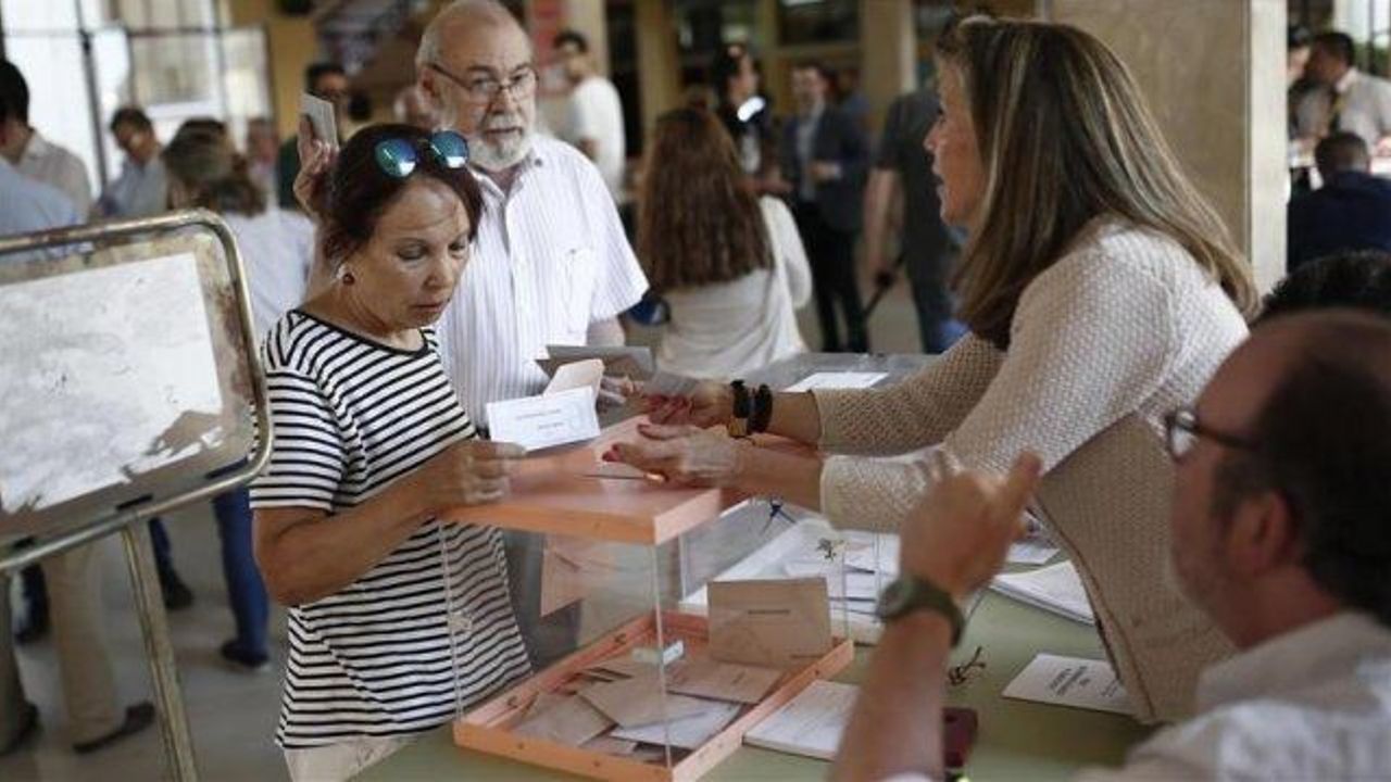Ruling party short of majority in Spain elections