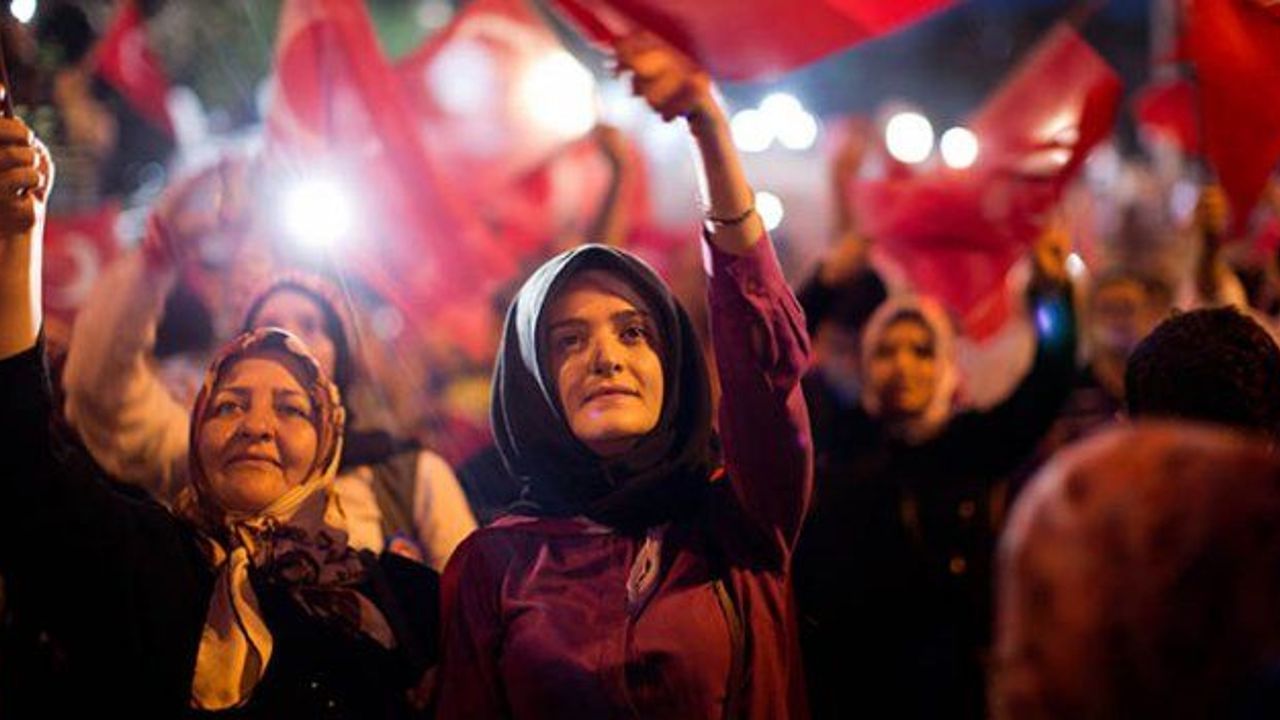 Academics condemn recent coup attempt