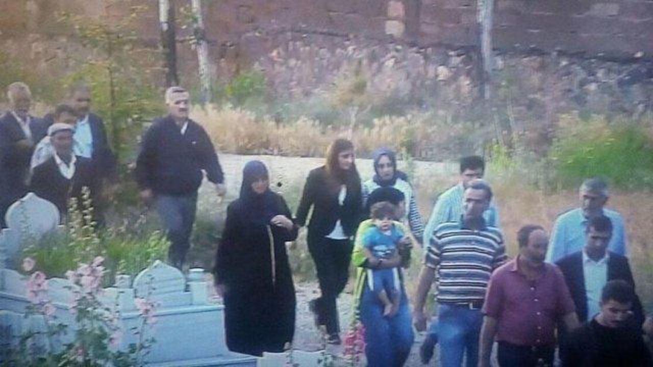 HDP lawmakers in Turkey attend terrorist funeral