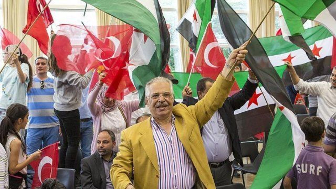 Syrians in UK stand in solidarity with Turkey