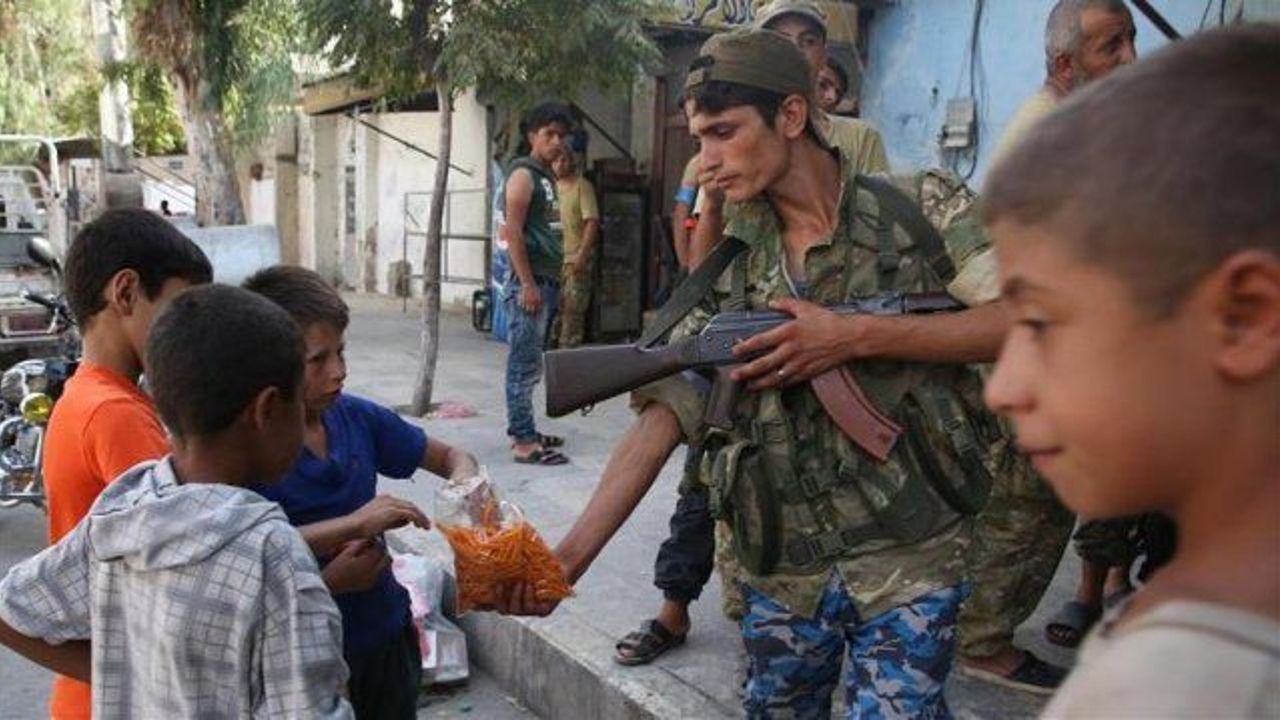 Free Syrian Army advances against Daesh from Jarabulus