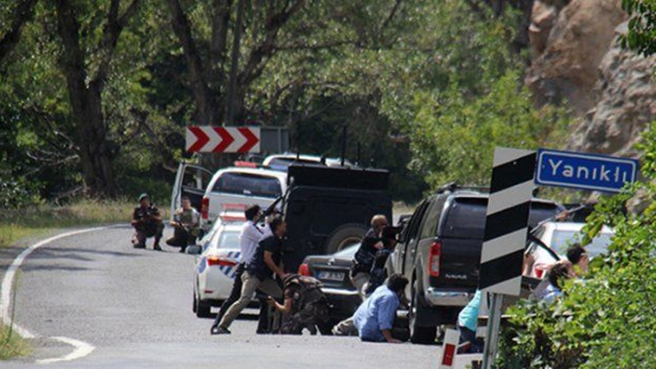 PKK terrorists attack main opposition CHP head Kilicdaroglu&#039;s convoy