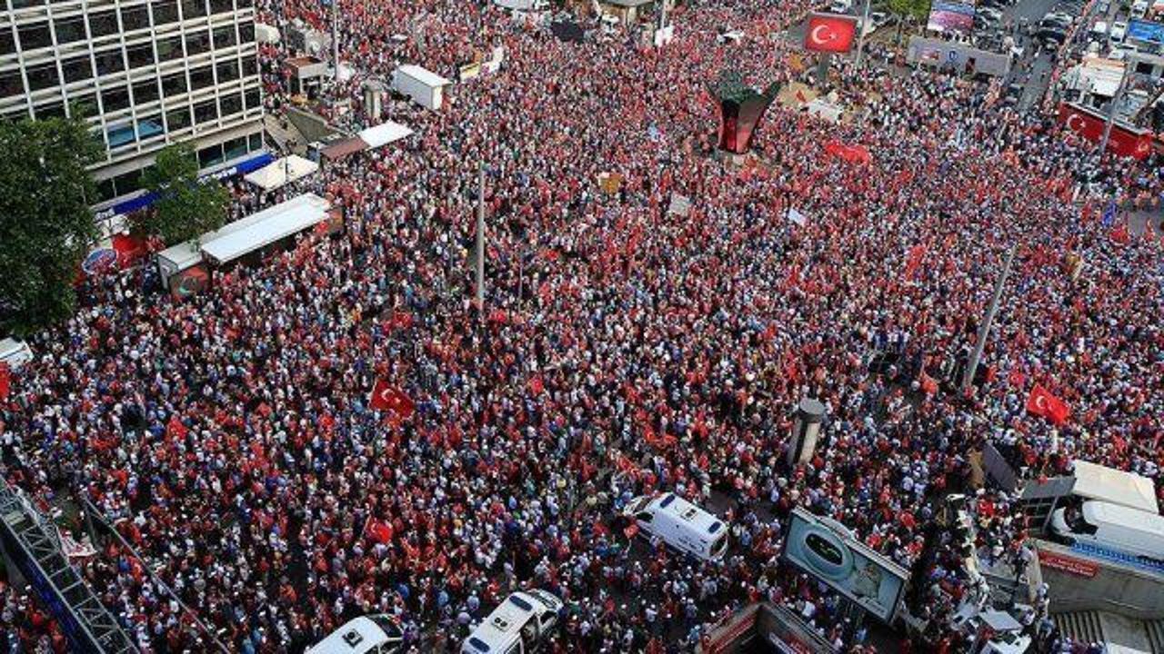 Turkey cities join spirit of historic Istanbul rally