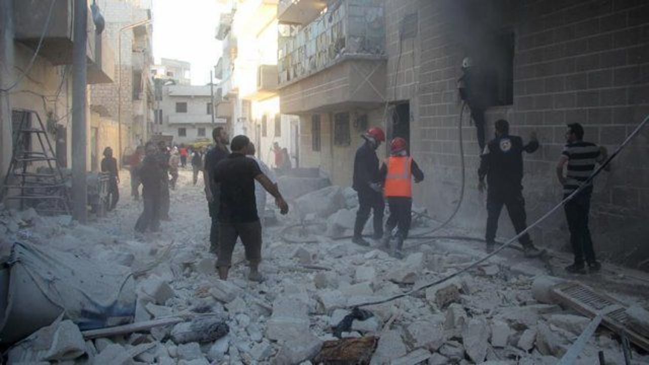 Syrian regime jets &#039;kill 20, injure 24&#039; in Idlib raids
