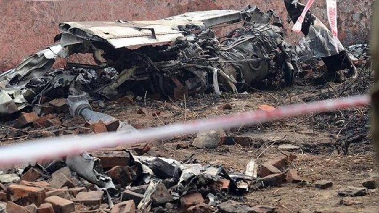 Fuel, electrical issues eyed in Colombia plane crash