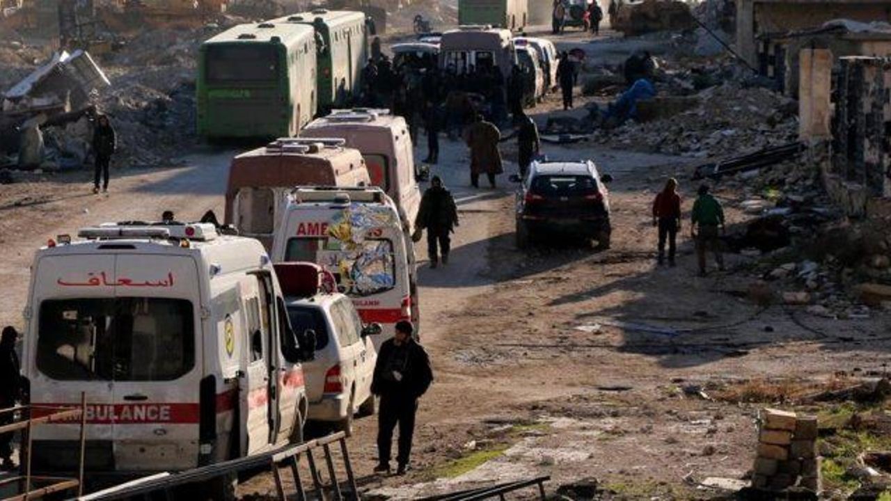 Aleppo evacuation suspended without explanation