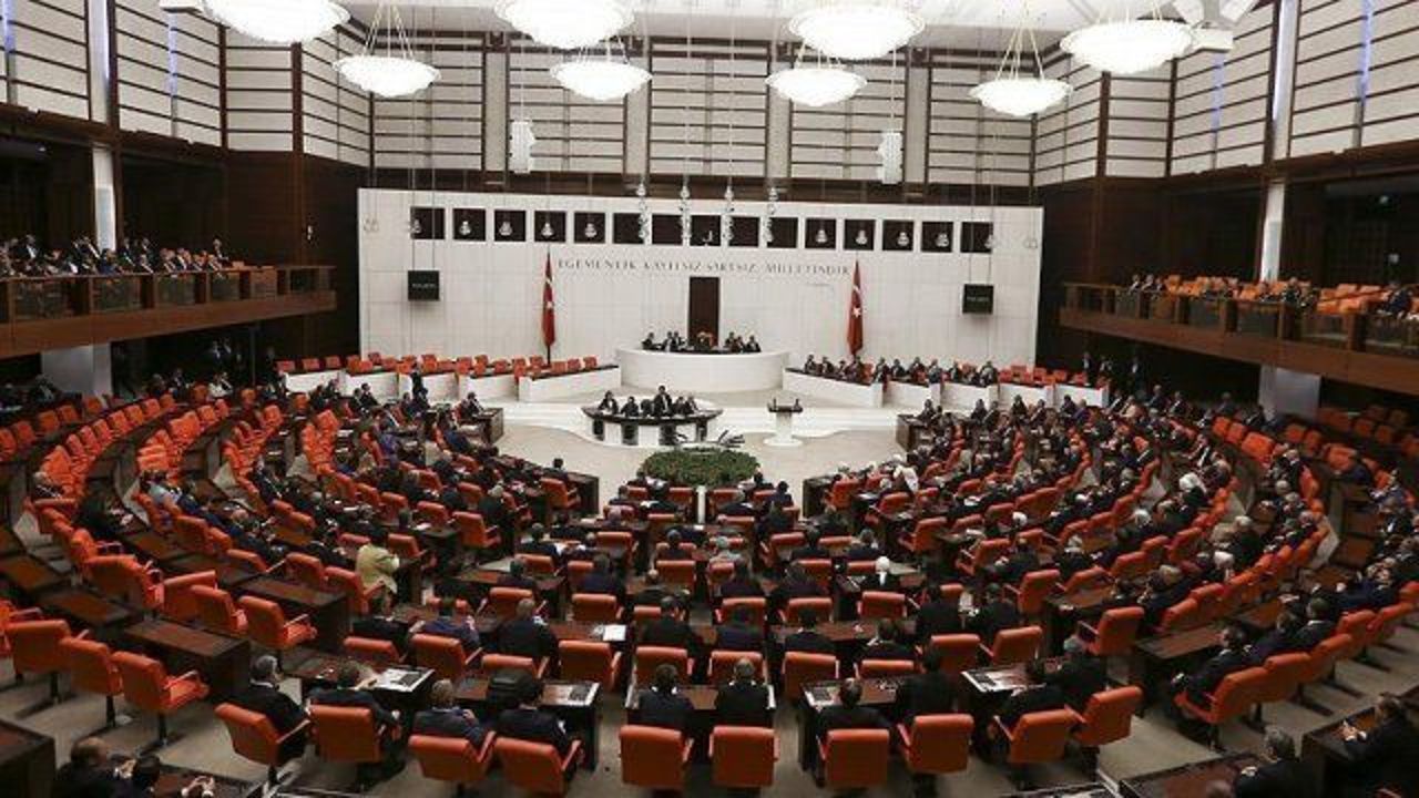 MHP opposition &#039;will back Turkish constitution bill&#039;