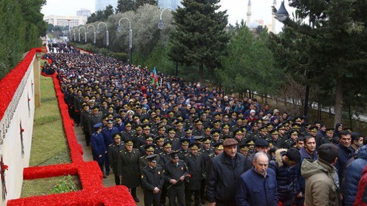 Azerbaijan honors victims of Red Army massacre of 1990