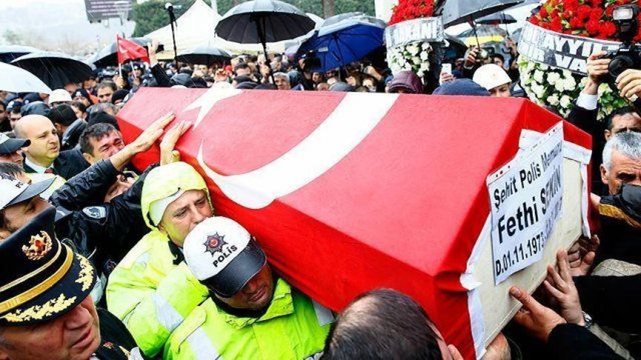 Martyred policeman in Izmir attack hailed as hero