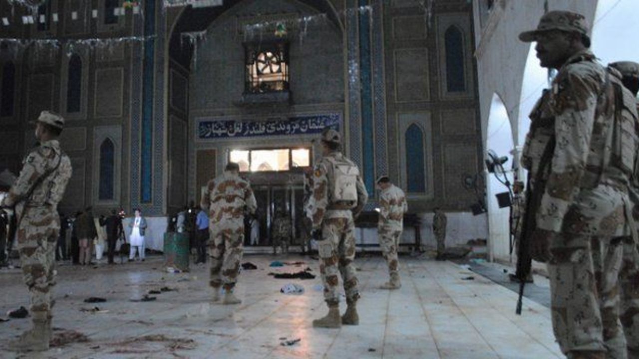 More than 70 killed in Pakistan suicide attack