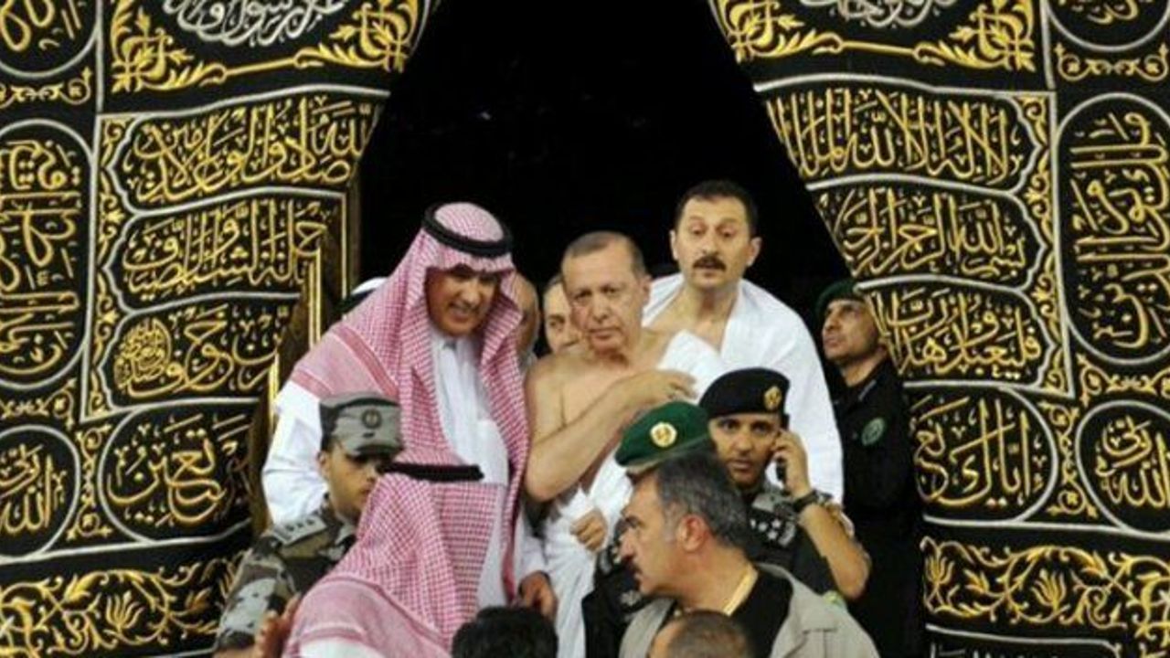 President Erdogan caps Gulf tour with umrah pilgrimage