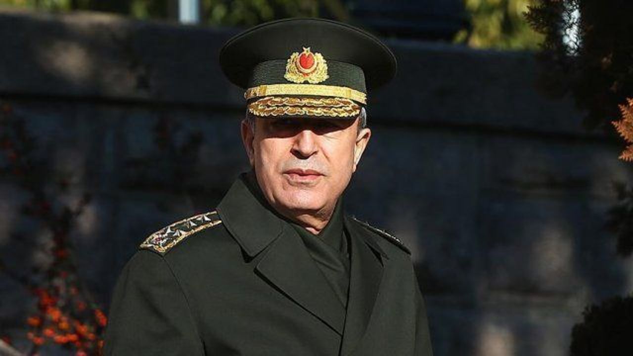 Turkish Army chief inspects troops along Syrian border