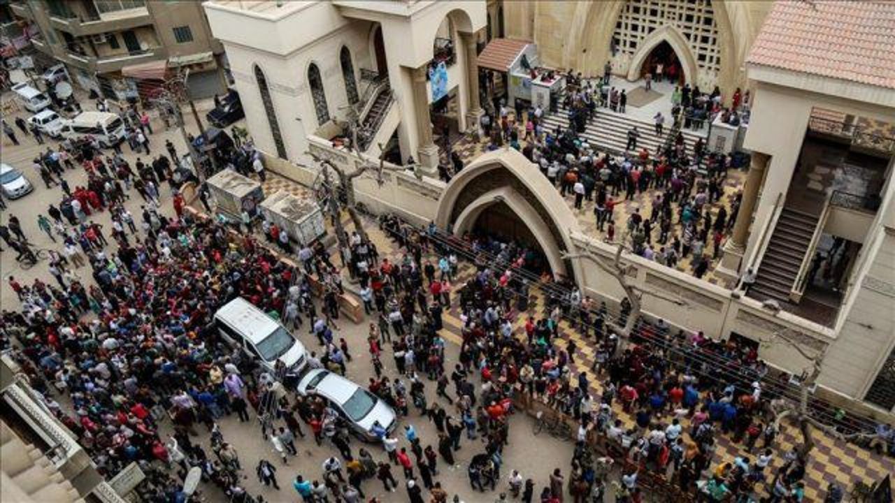 Dozens killed in church bombings in Egypt