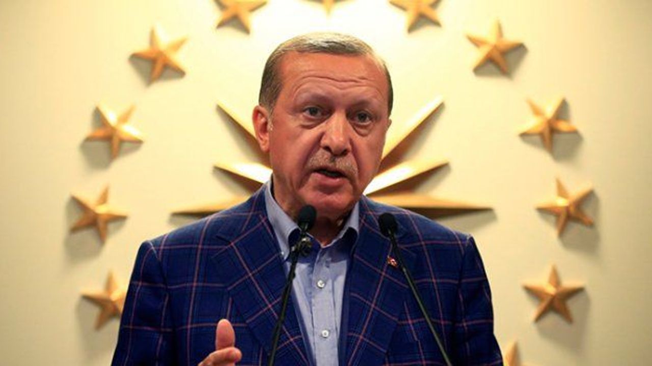 President Erdogan hails &#039;Yes&#039; vote in referendum