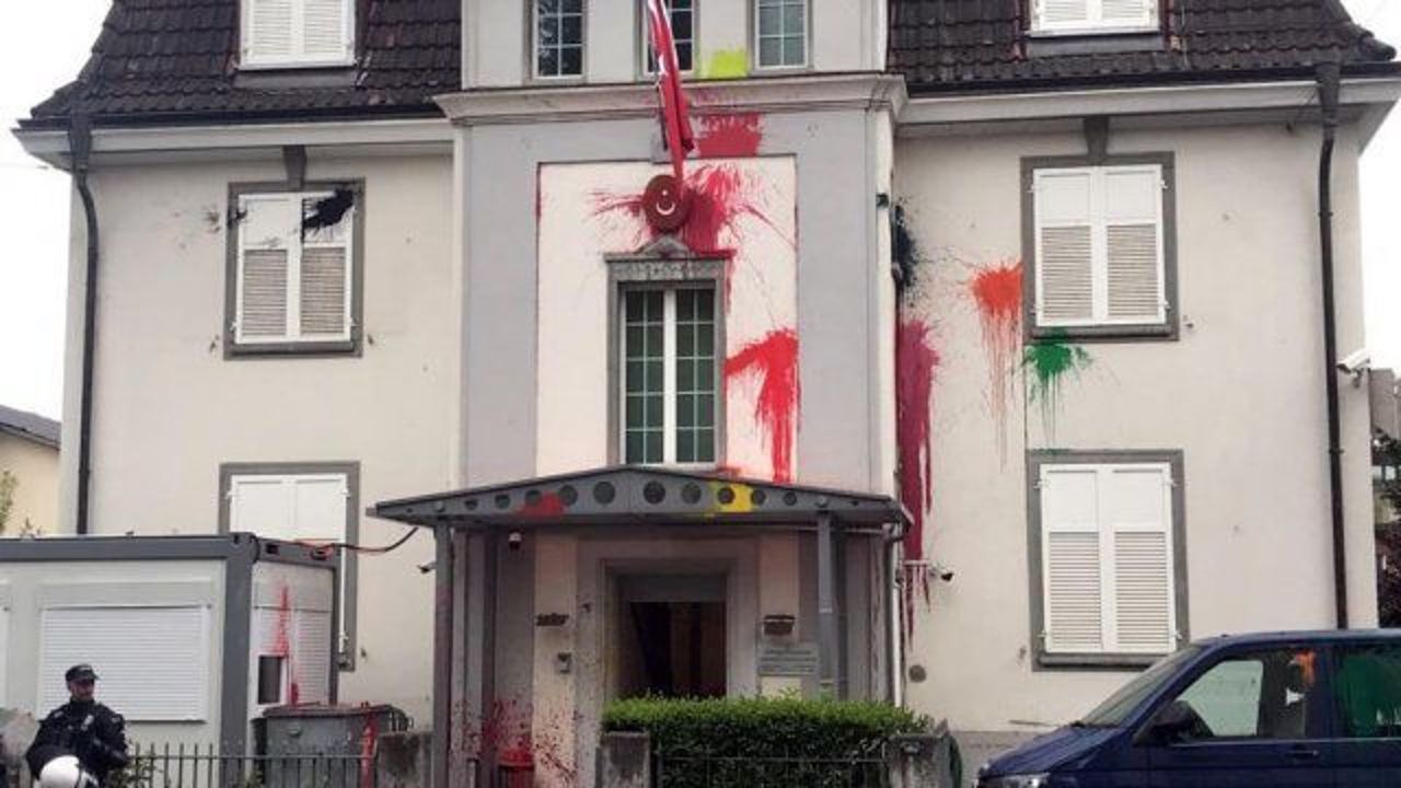 Turkish Consulate in Zurich attacked by masked group