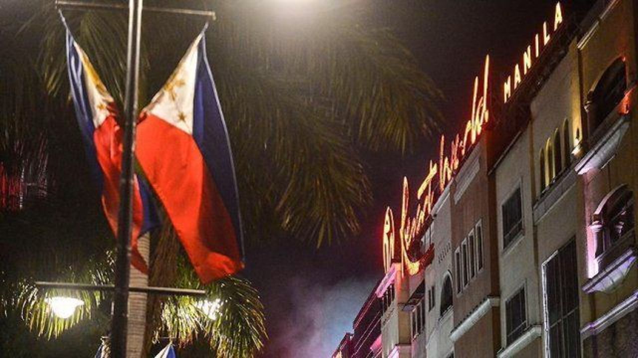 Gunman opens fire, sets fire to Philippine casino