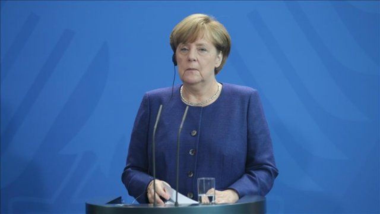 Germany&#039;s Merkel sees dip in support