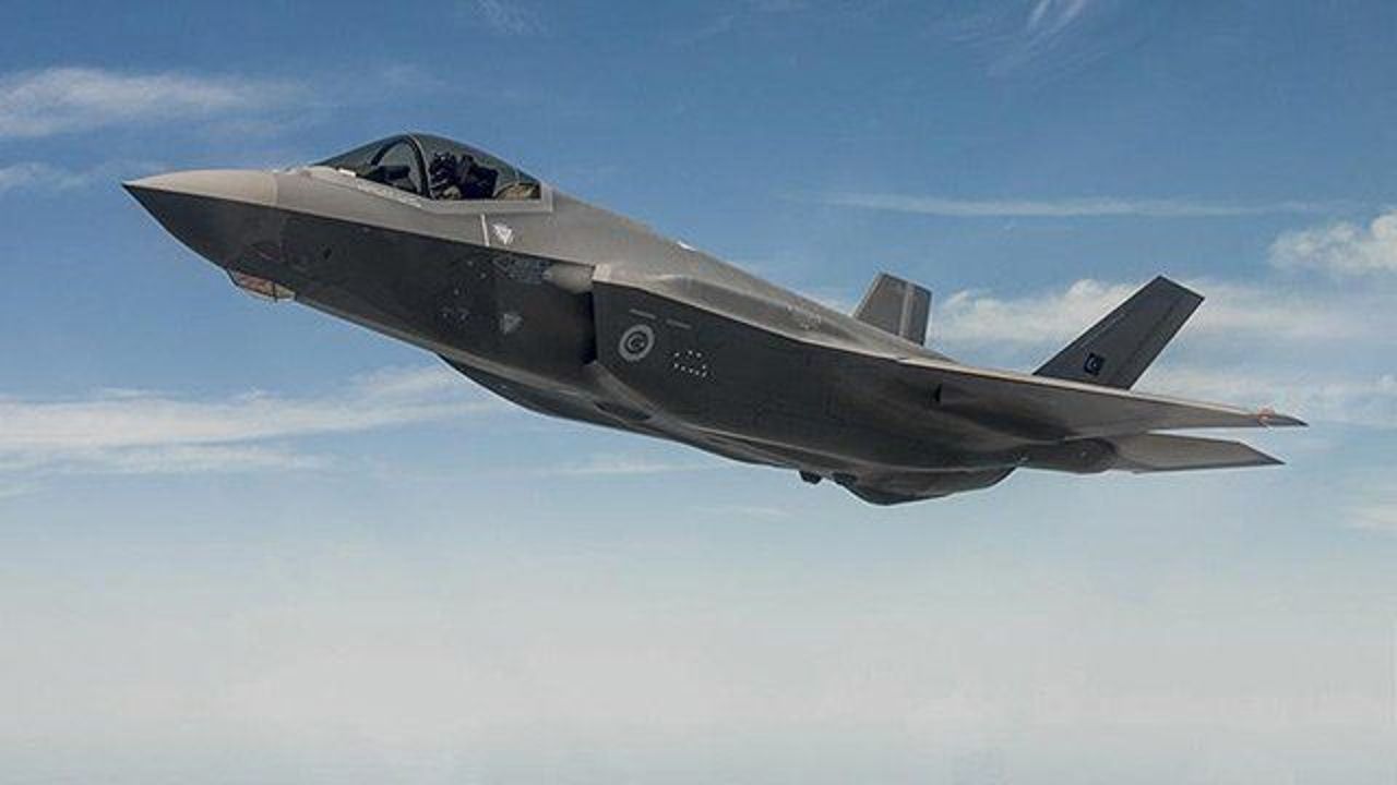 Turkish pilot carries out first F-35 jet flight in US