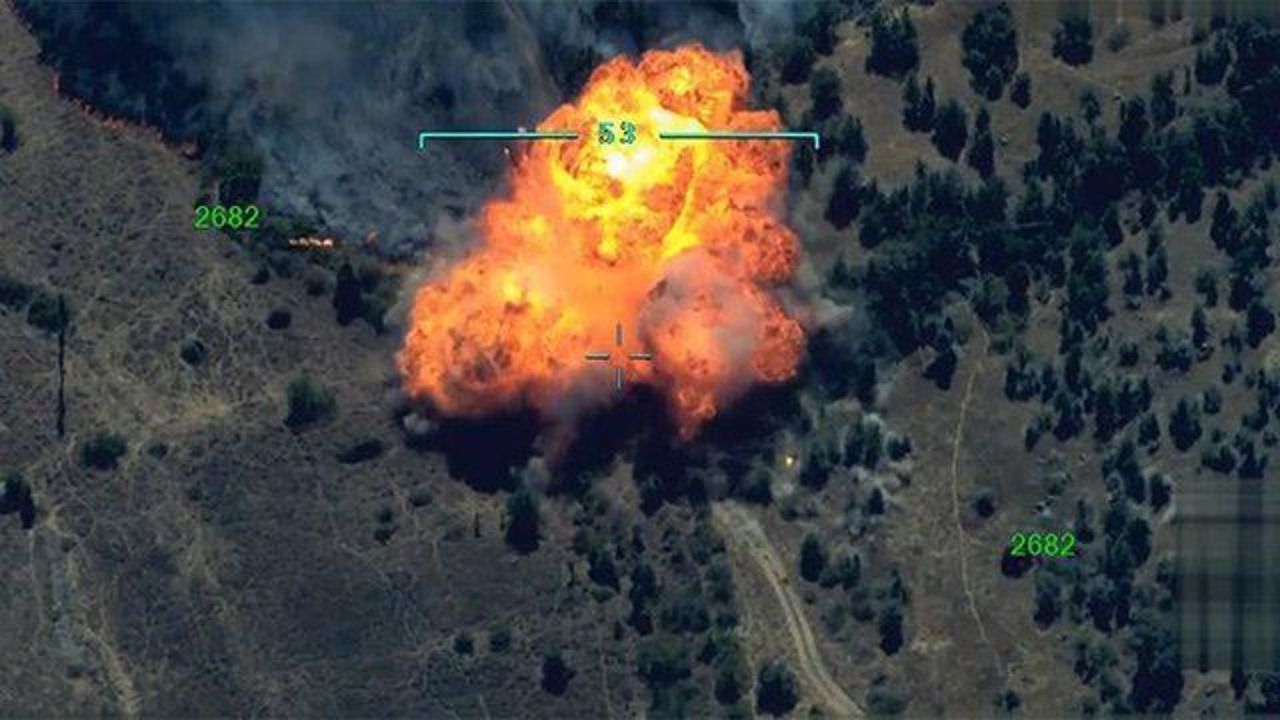 Turkish army footage shows airstrike on terror vehicle