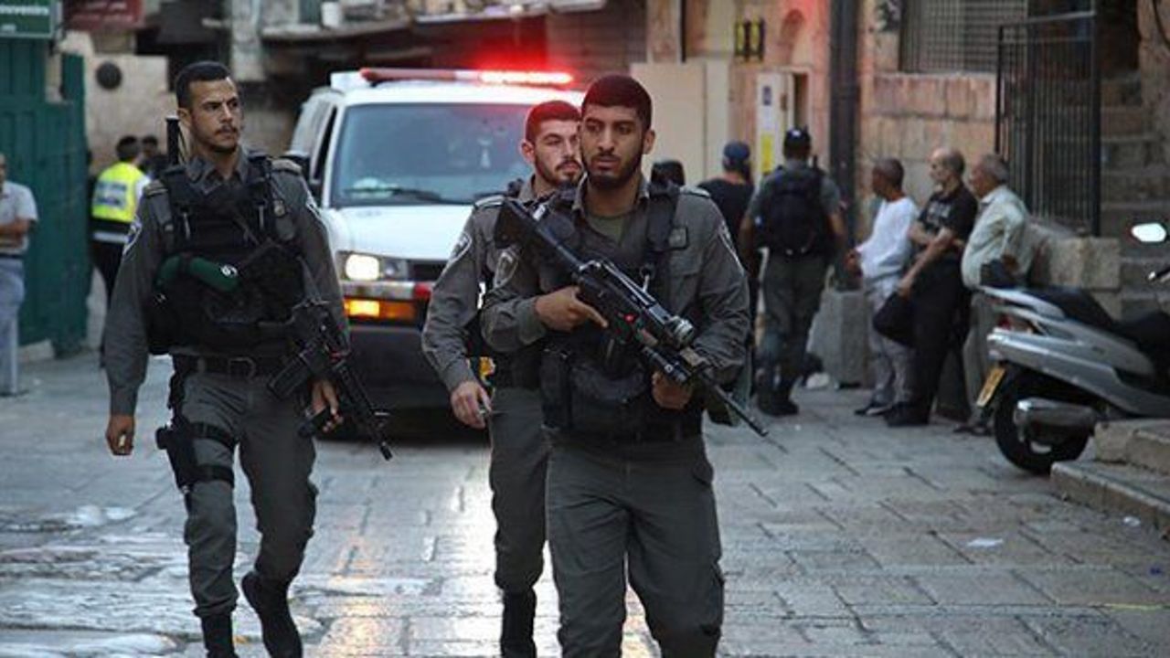 Israeli police detain governor of Jerusalem