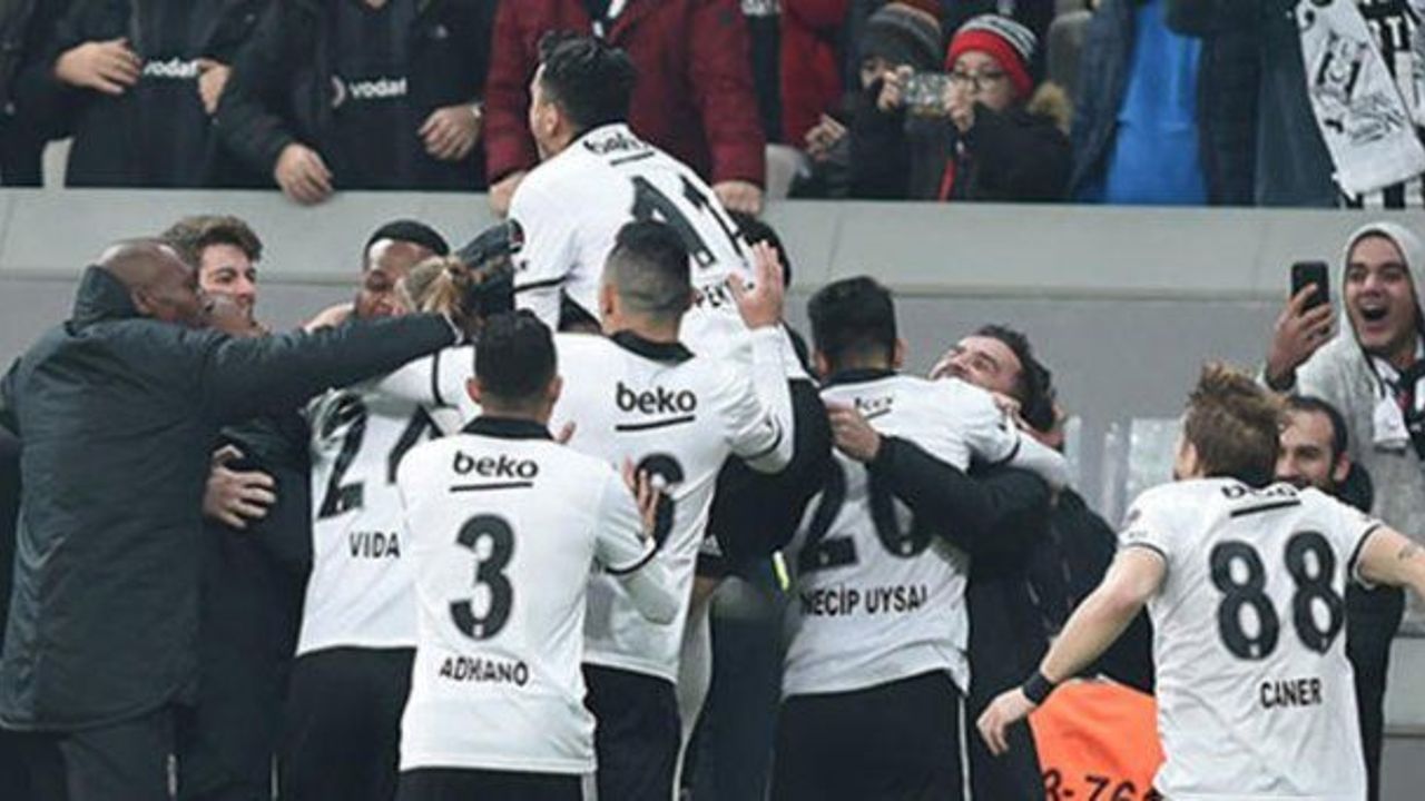 Football: Besiktas beat Galatasaray in Istanbul derby