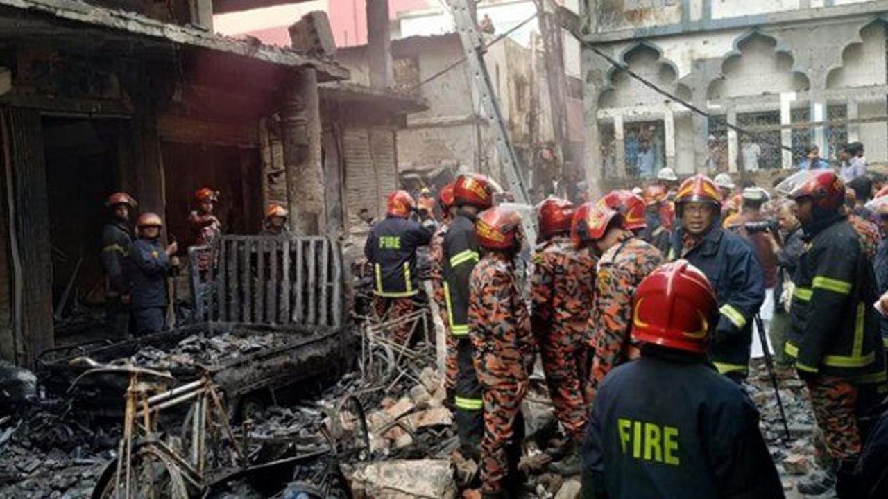 Fire kills at least 70 in Bangladeshi capital