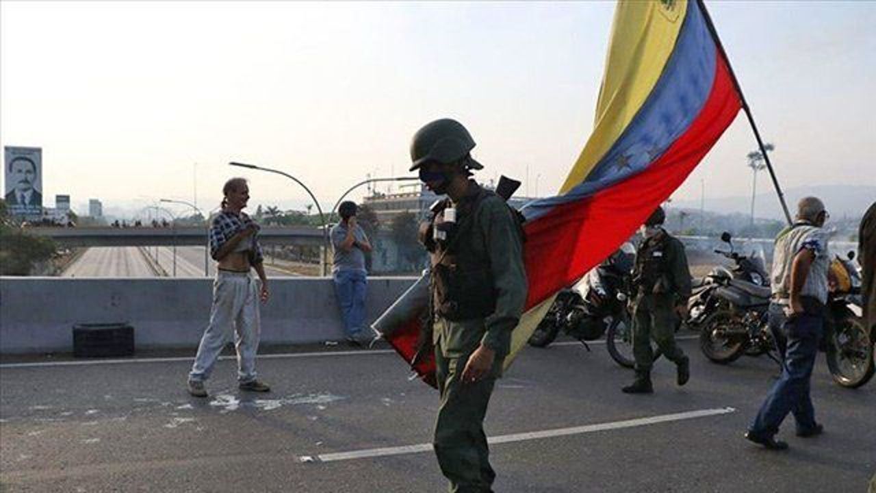 &#039;Venezuela confronting coup attempt of soldier group&#039;