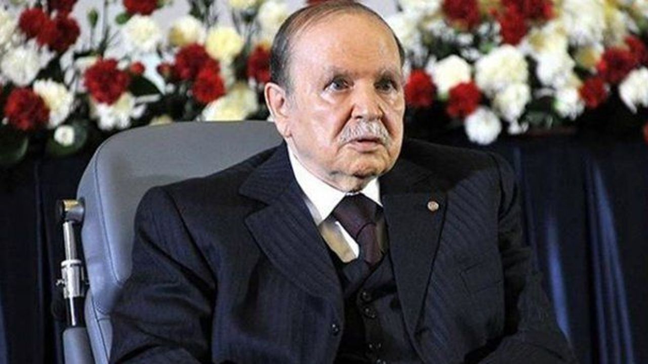 Algerian President Abdelaziz Bouteflika resigns