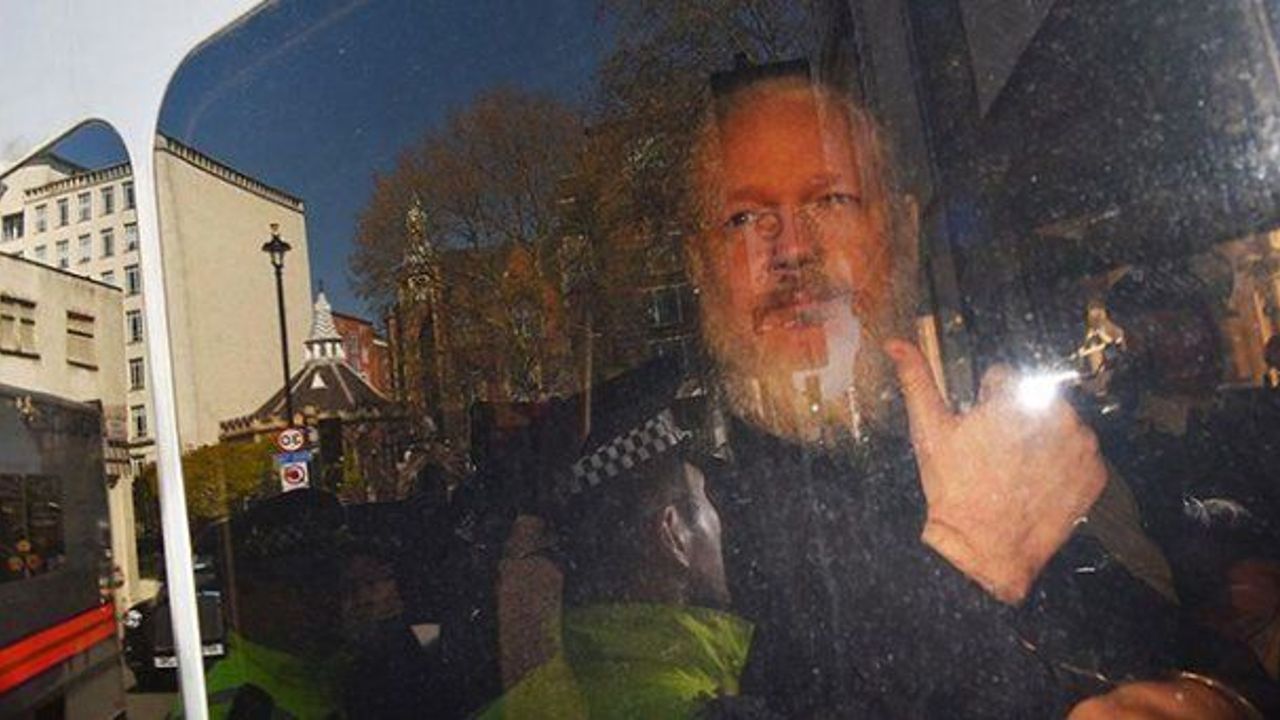 Julian Assange&#039;s concern is &#039;American injustice&#039;