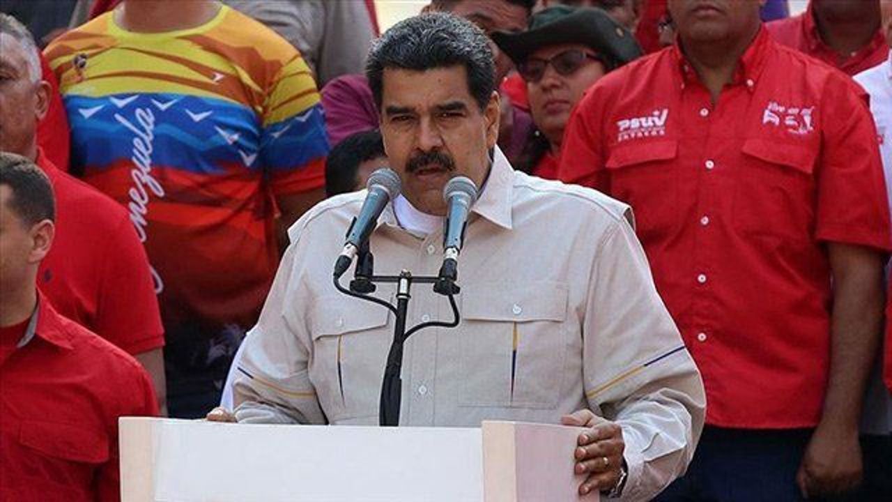 Venezuela: Maduro calls on nation to &#039;protect homeland&#039;