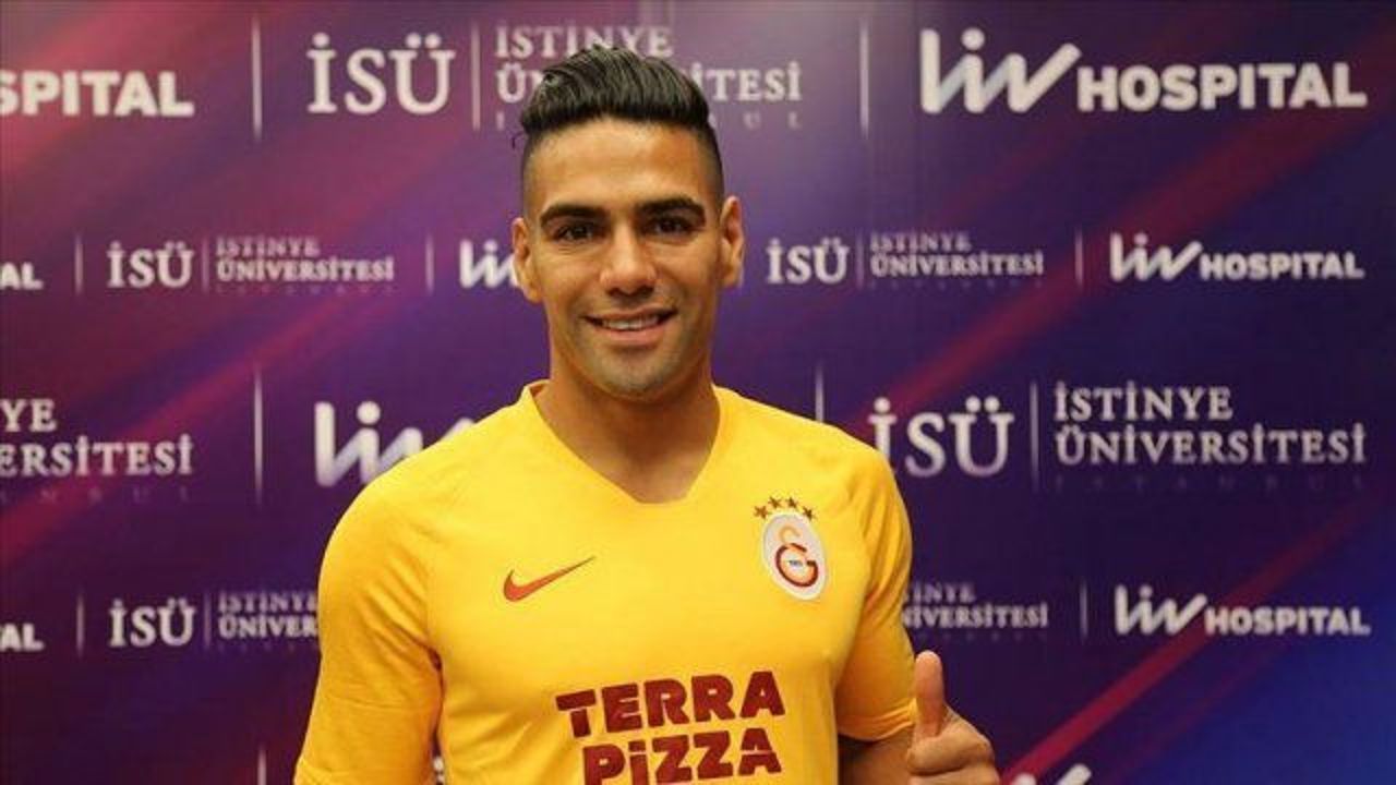 Football: Colombian forward Falcao joins Galatasaray
