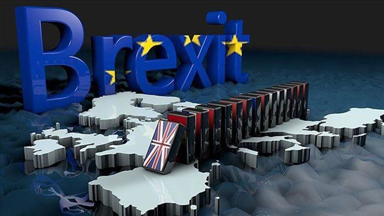 UK: MPs vote for blocking no-deal Brexit