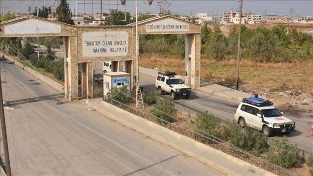 YPG/PKK terrorists flee Syria’s Rasulayn city with cars