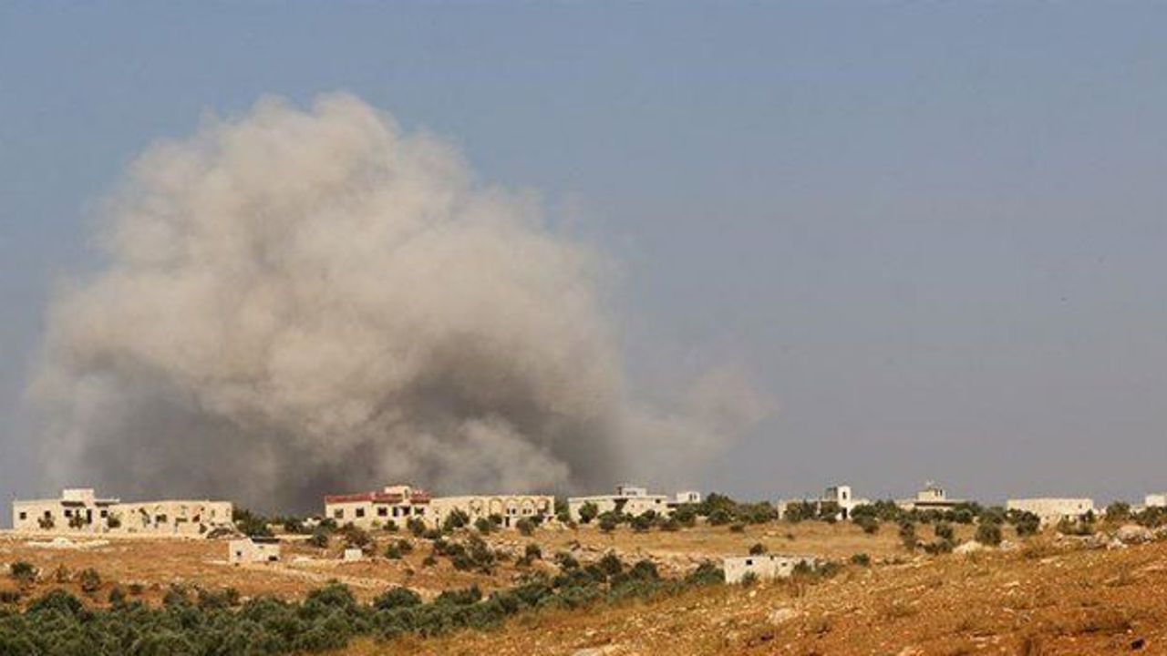 Russian airstrikes kill 5 civilians in Syria&#039;s Idlib