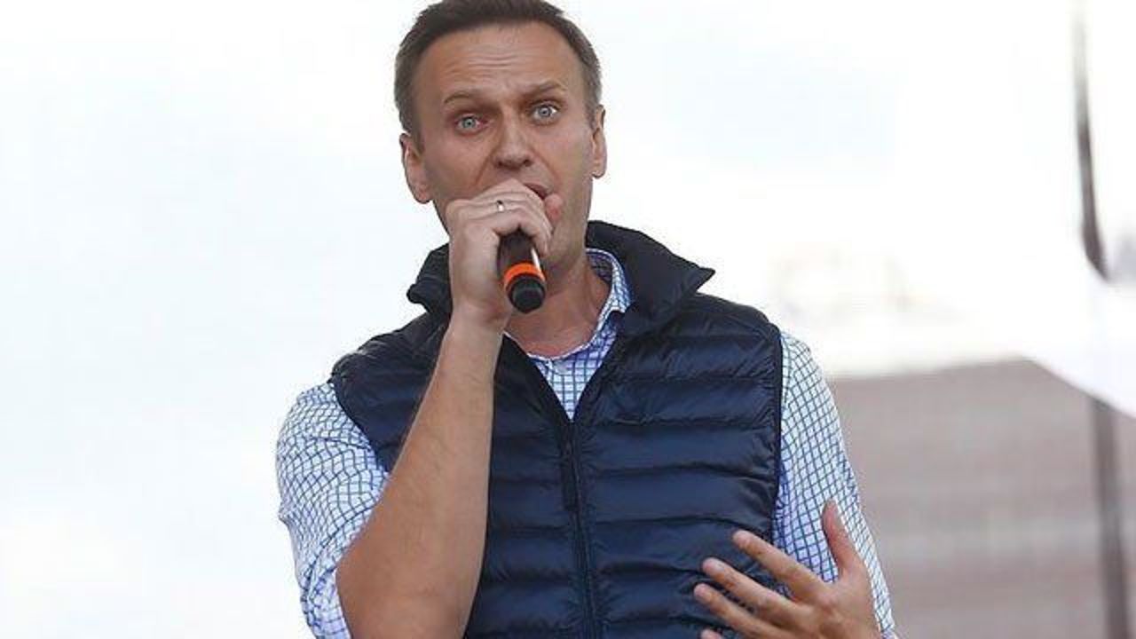 Russian opposition leader Alexey Navalny &#039;poisoned&#039;
