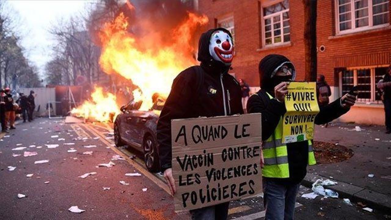 &#039;March of Liberties&#039; protests turn violent in Paris