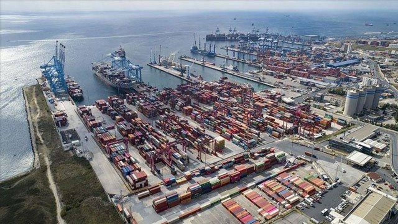 Turkish economy beats expectations, expands 7% in Q1