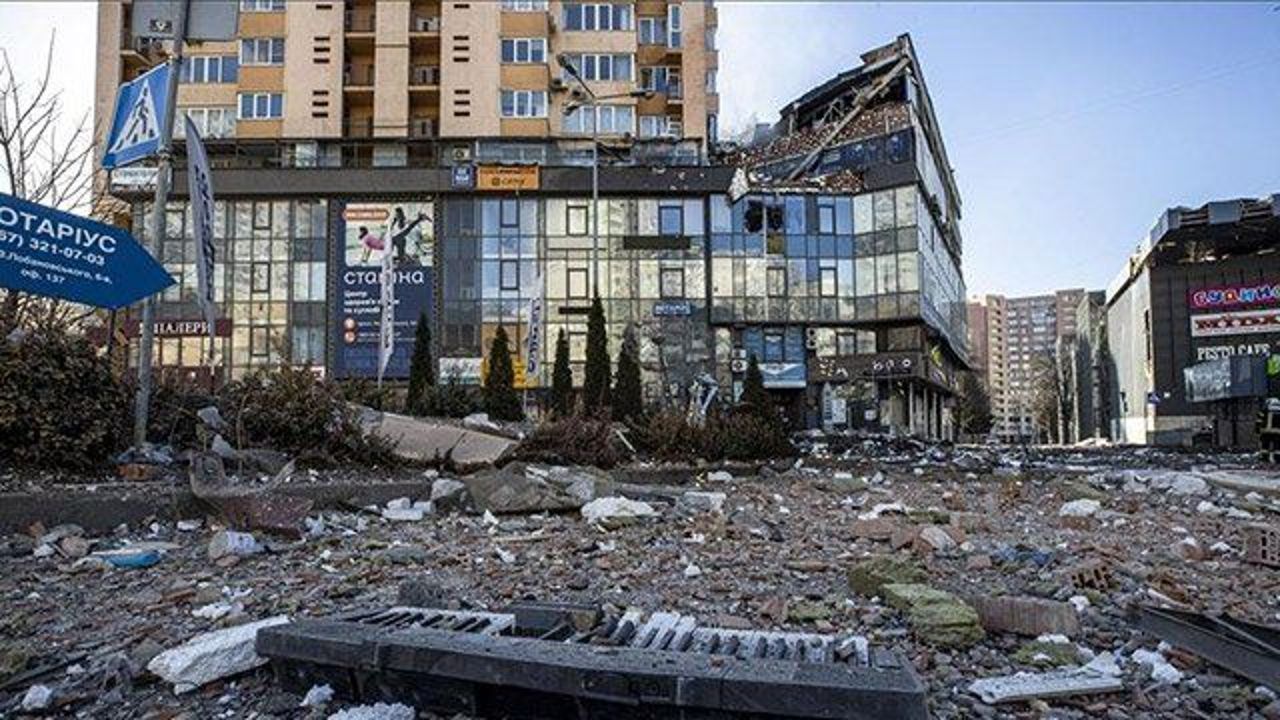 2 civilians in Ukrainian capital Kyiv killed as residential building hit by missile
