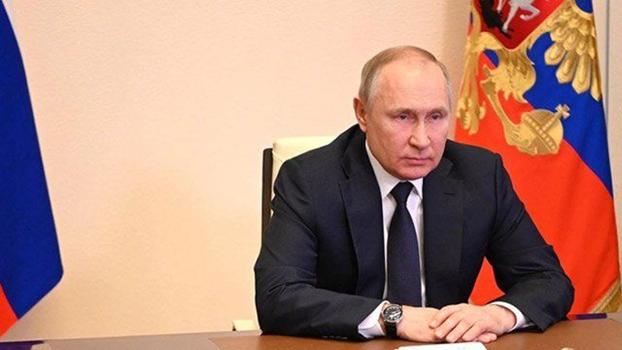 Putin calls on Russia&#039;s neighbors to normalize ties