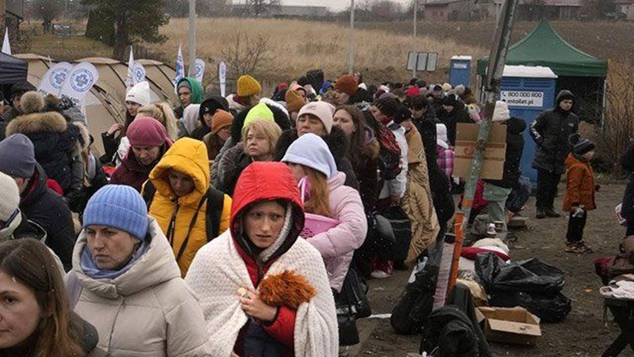 Russia opens humanitarian corridors for civilians in Mariupol at Turkiye’s initiative