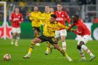 Dortmund clinch quarterfinal spot with 2-0 win over PSV