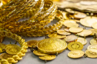 Experts warn of short-term volatility as gold prices begin decline